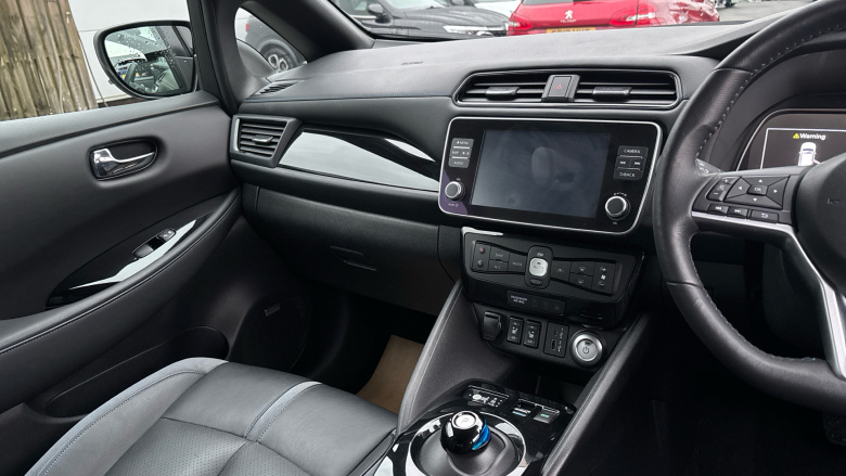 Nissan LEAF 110kW Tekna 39kWh 5dr Auto Electric Hatchback